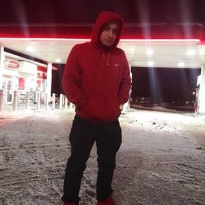 Meet your Posher, Ilir